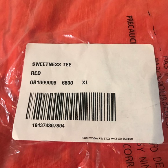 NWT Free People Sweetness tee in red ss scoop neck - Picture 3 of 4